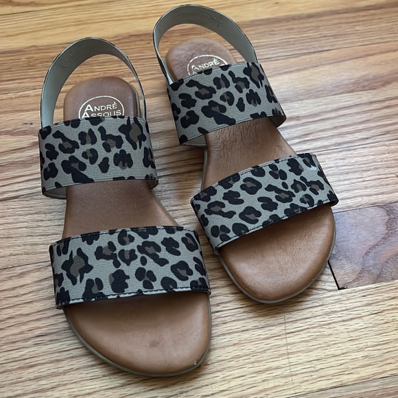 andre assous featherweights elastic sandal in animal print size 7 made in Spain - Picture 2 of 16